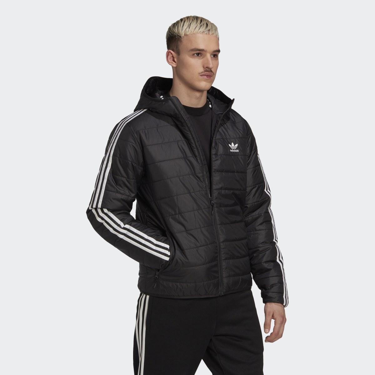 Adidas Chaqueta acolchada con capucha Puffer. 4