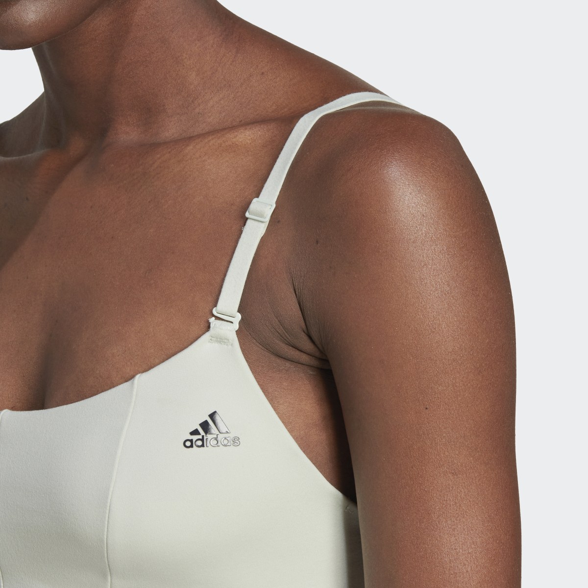 Adidas Sutiã de Sustentação Ligeira para Ioga Studio. 7