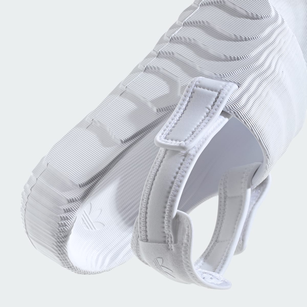 Adidas Klapki Adilette 22 XLG. 9