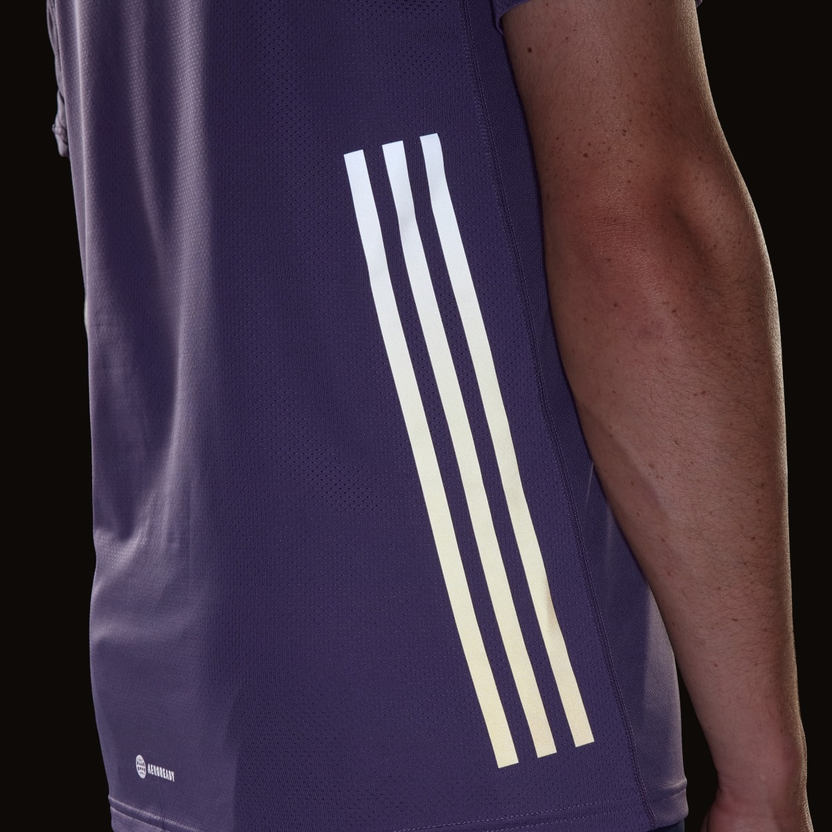 Adidas Playera Run Icons 3 Franjas. 7