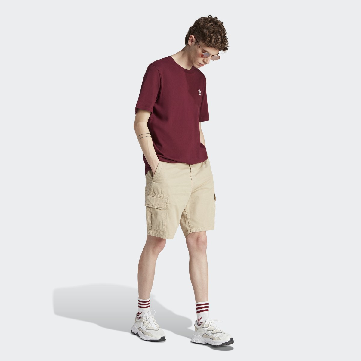 Adidas T-shirt Trèfle Essentials. 4