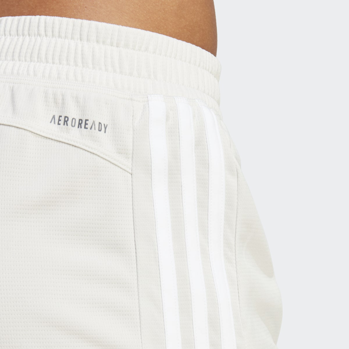 Adidas Pacer 3-Streifen Knit Shorts. 5