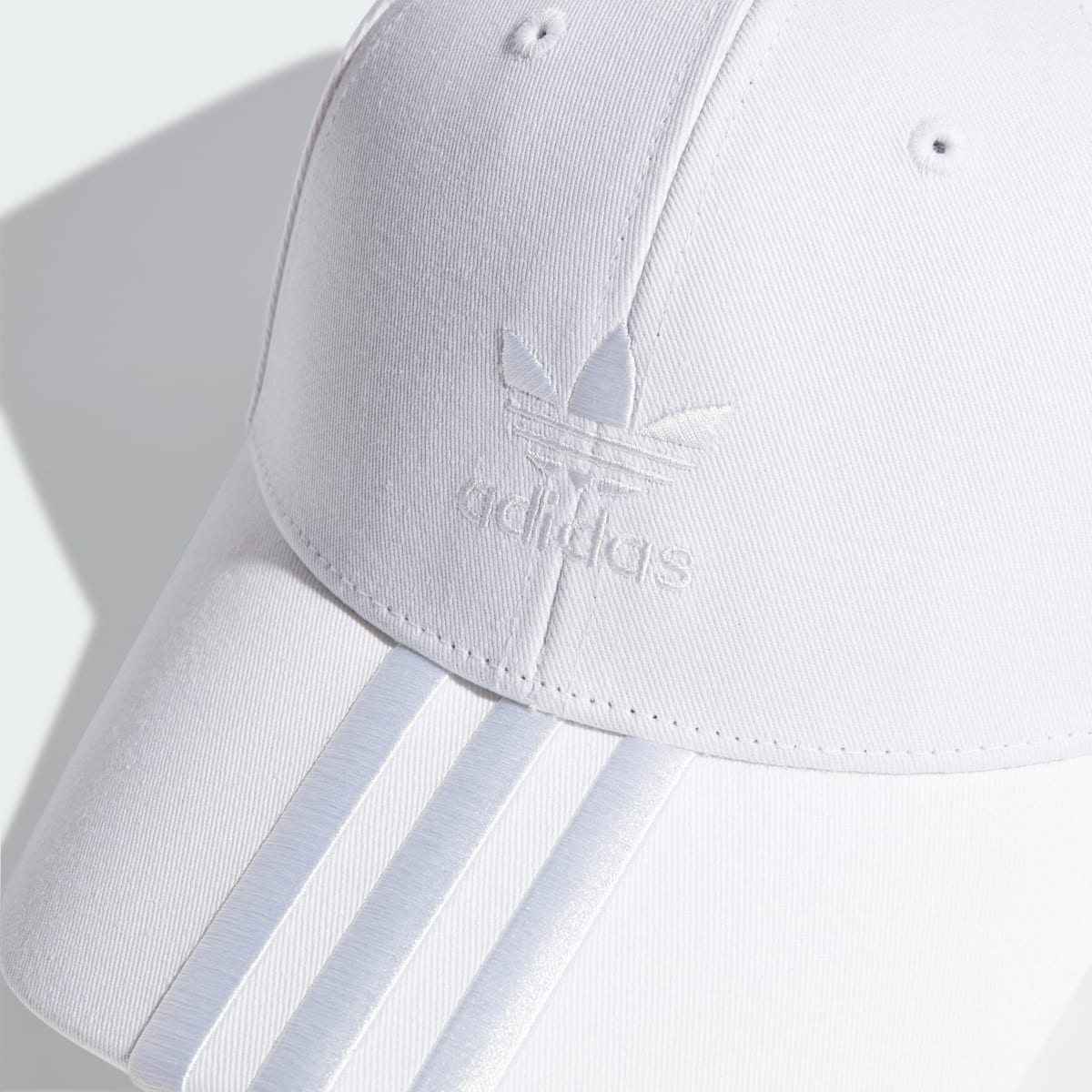 Adidas Casquette. 4