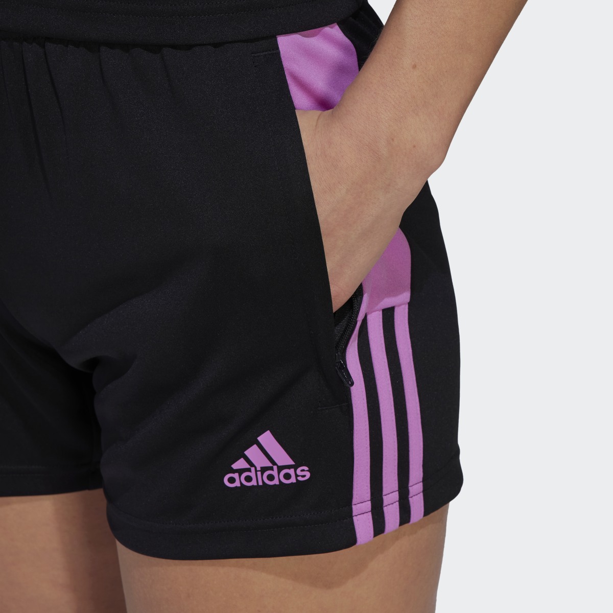 Adidas Shorts Tiro Essentials. 6