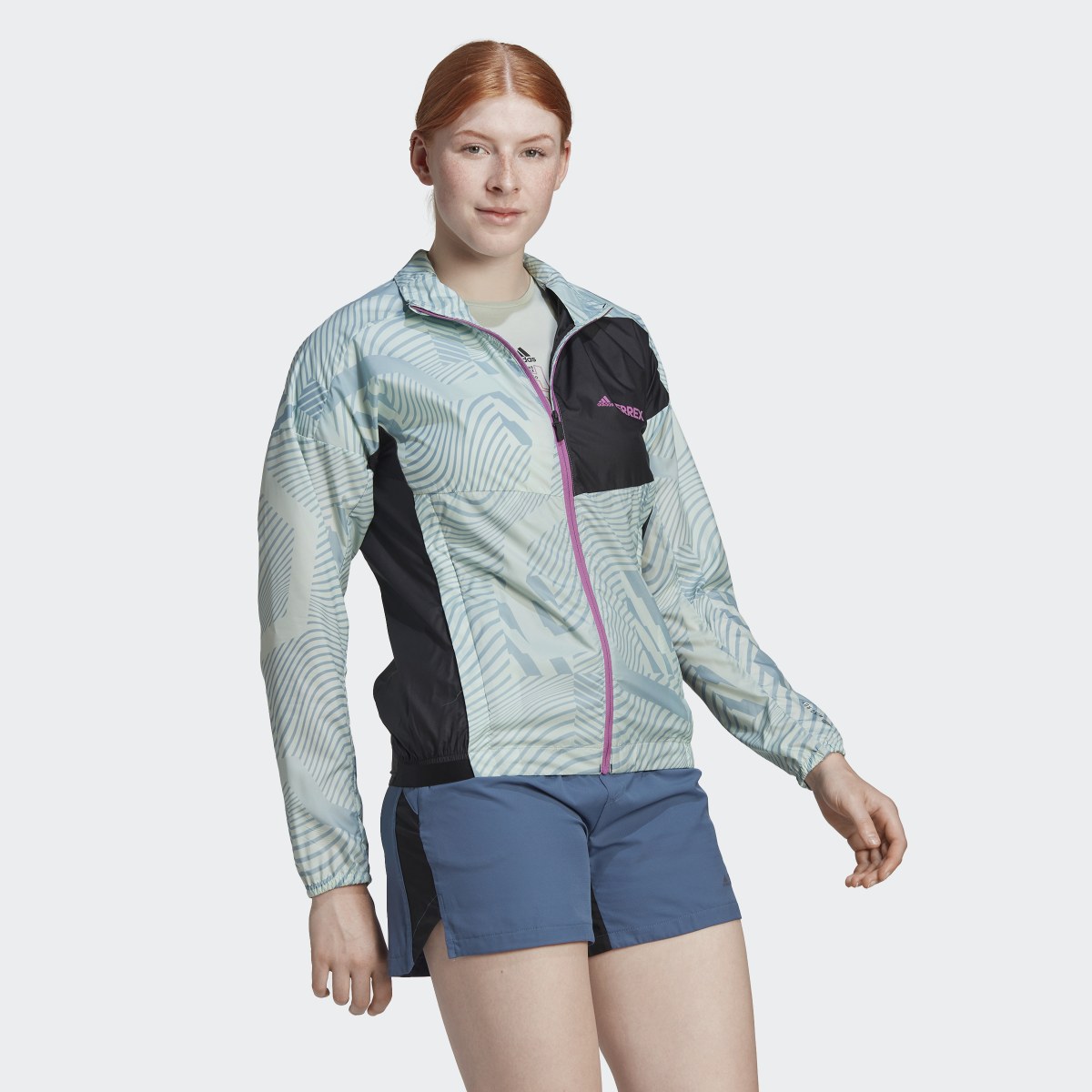 Adidas TERREX Trail Running Printed Windjacke. 5