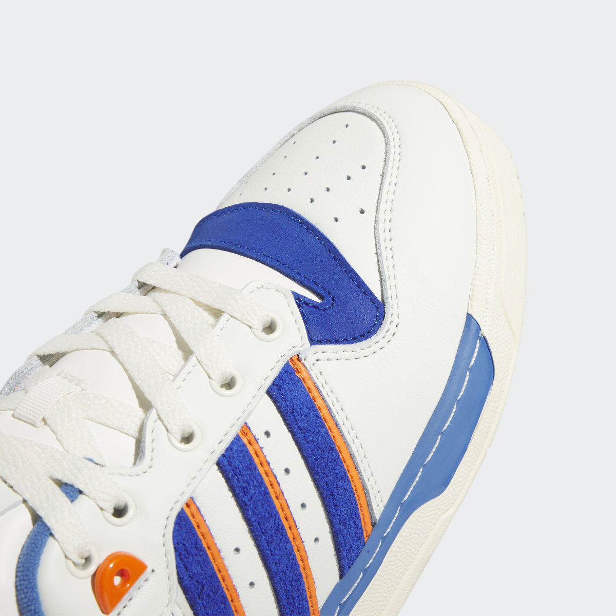 Adidas Scarpe Rivalry Low 86. 9