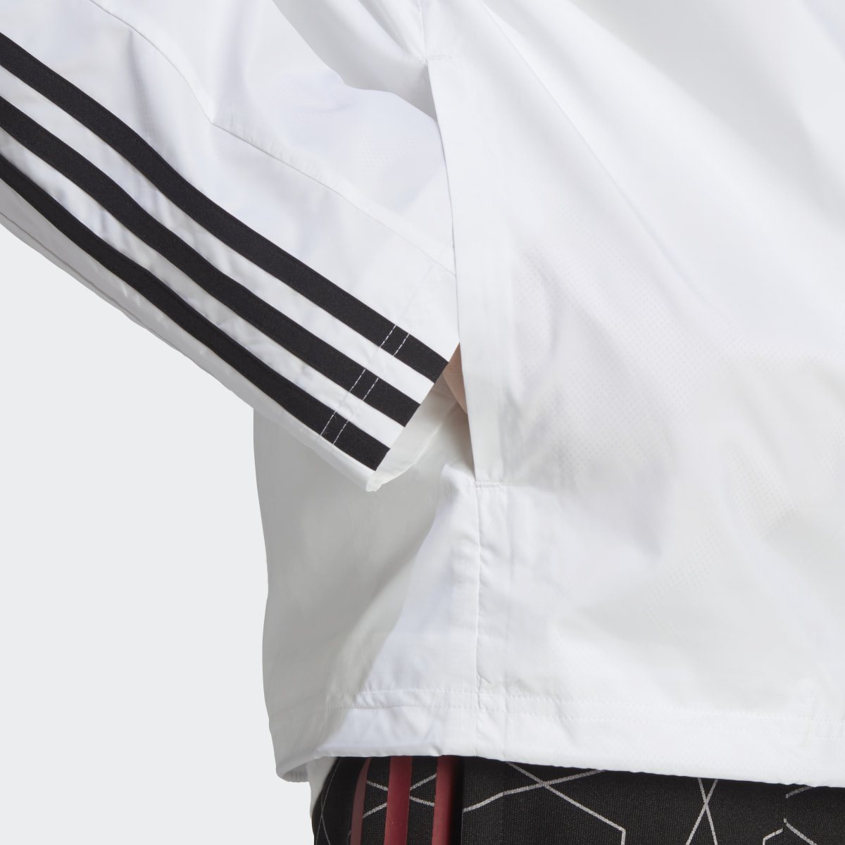 Adidas Essentials 3-Stripes Woven Windbreaker. 7