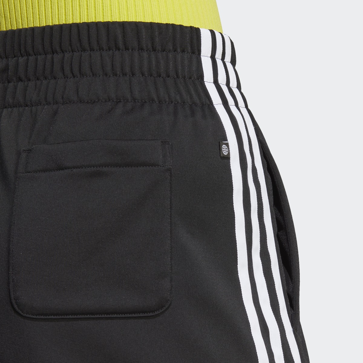 Adidas adicolor 3-Streifen Shorts. 6