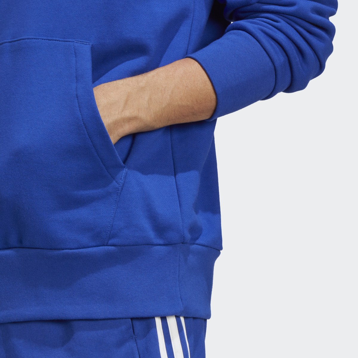Adidas Camisola com Capuz em Moletão Essentials. 7