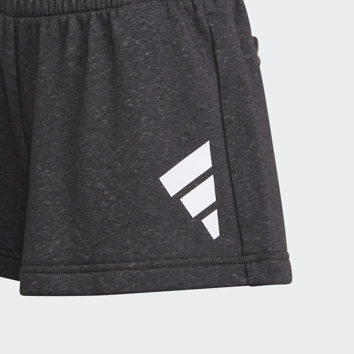Adidas Future Icons 3-Streifen Loose Cotton Shorts. 4