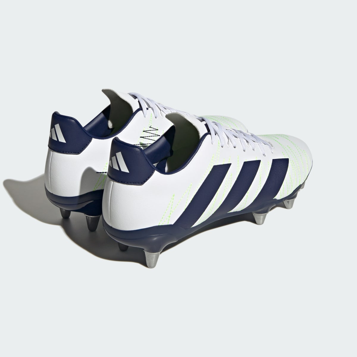 Adidas Botas Kakari – Piso Suave. 9