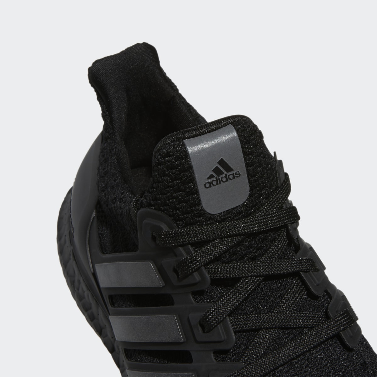 Adidas Sapatilhas de Running, Sportswear e Lifestyle Ultraboost 5 DNA. 9