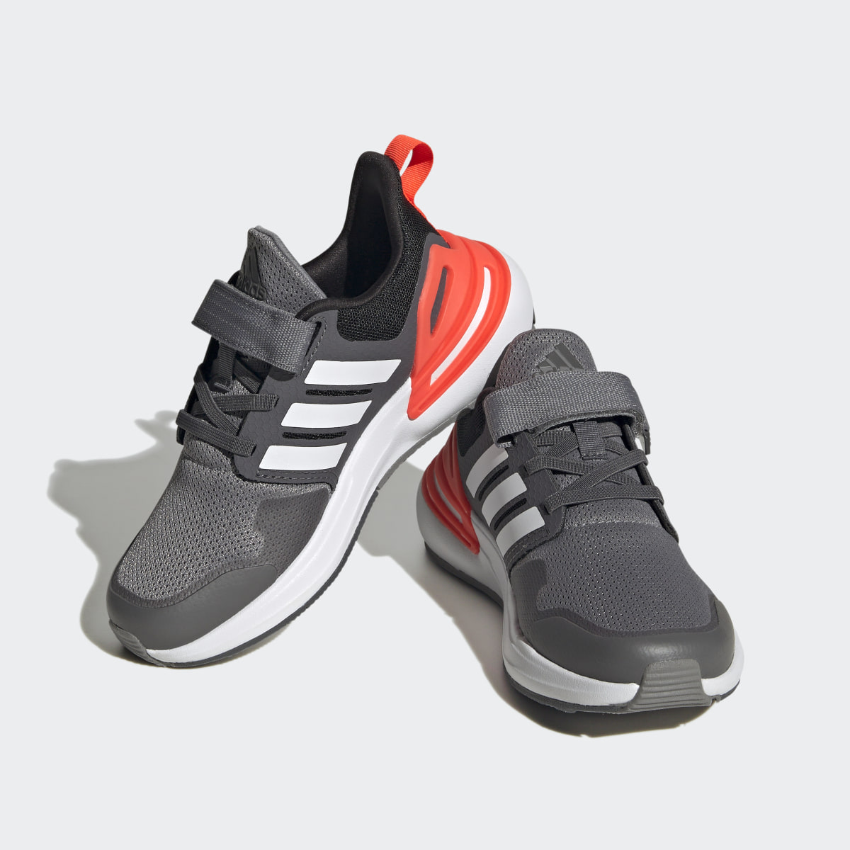 Adidas Chaussure à lacets élastiques et scratch RapidaSport Bounce. 5