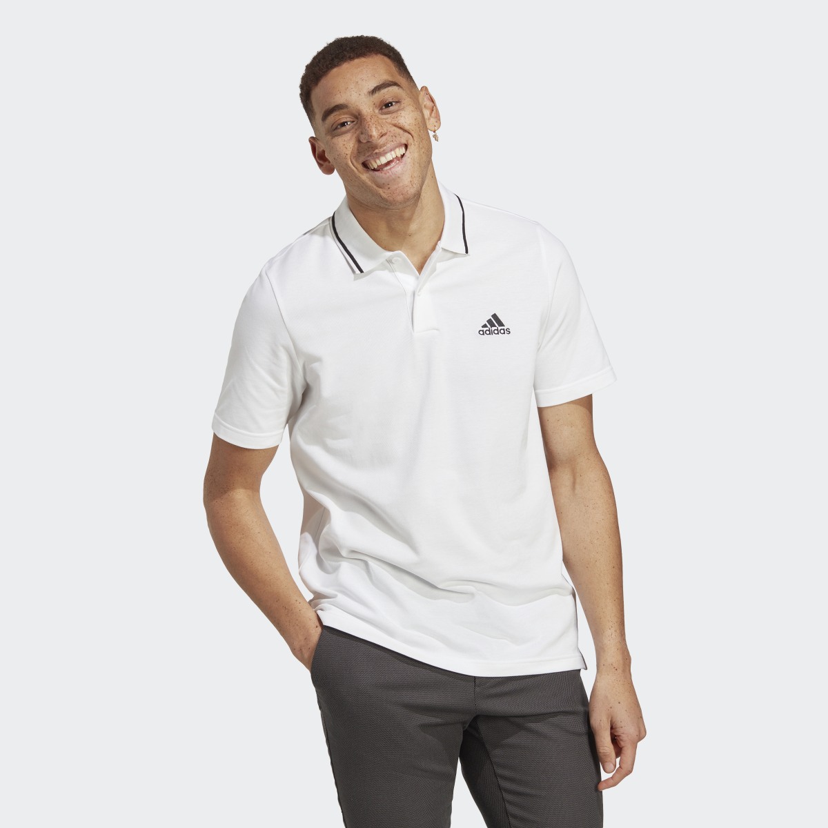 Adidas Essentials Piqué Small Logo Polo Tişört. 4