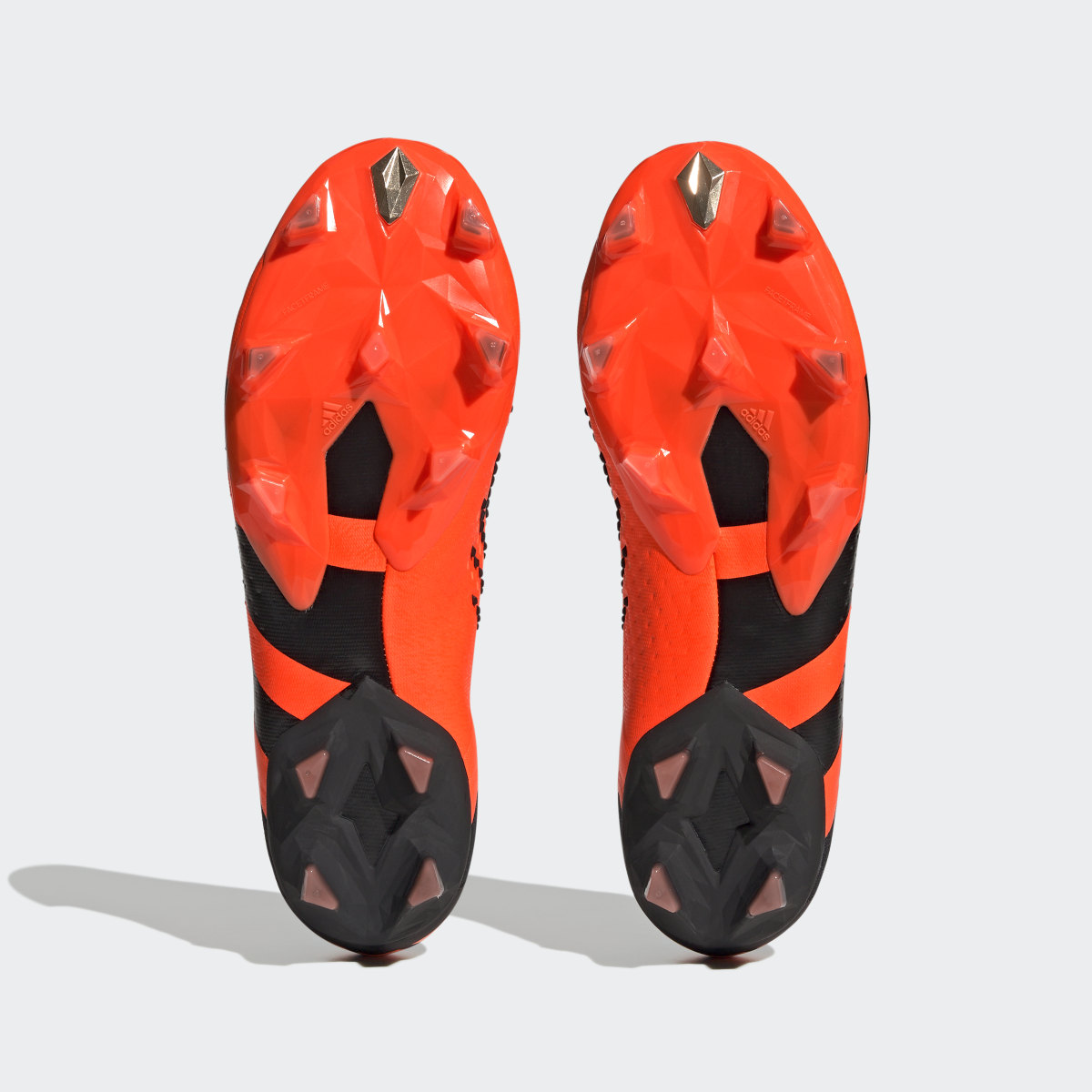 Adidas Calzado de fútbol Predator Accuracy.1 Low Terreno Firme. 4