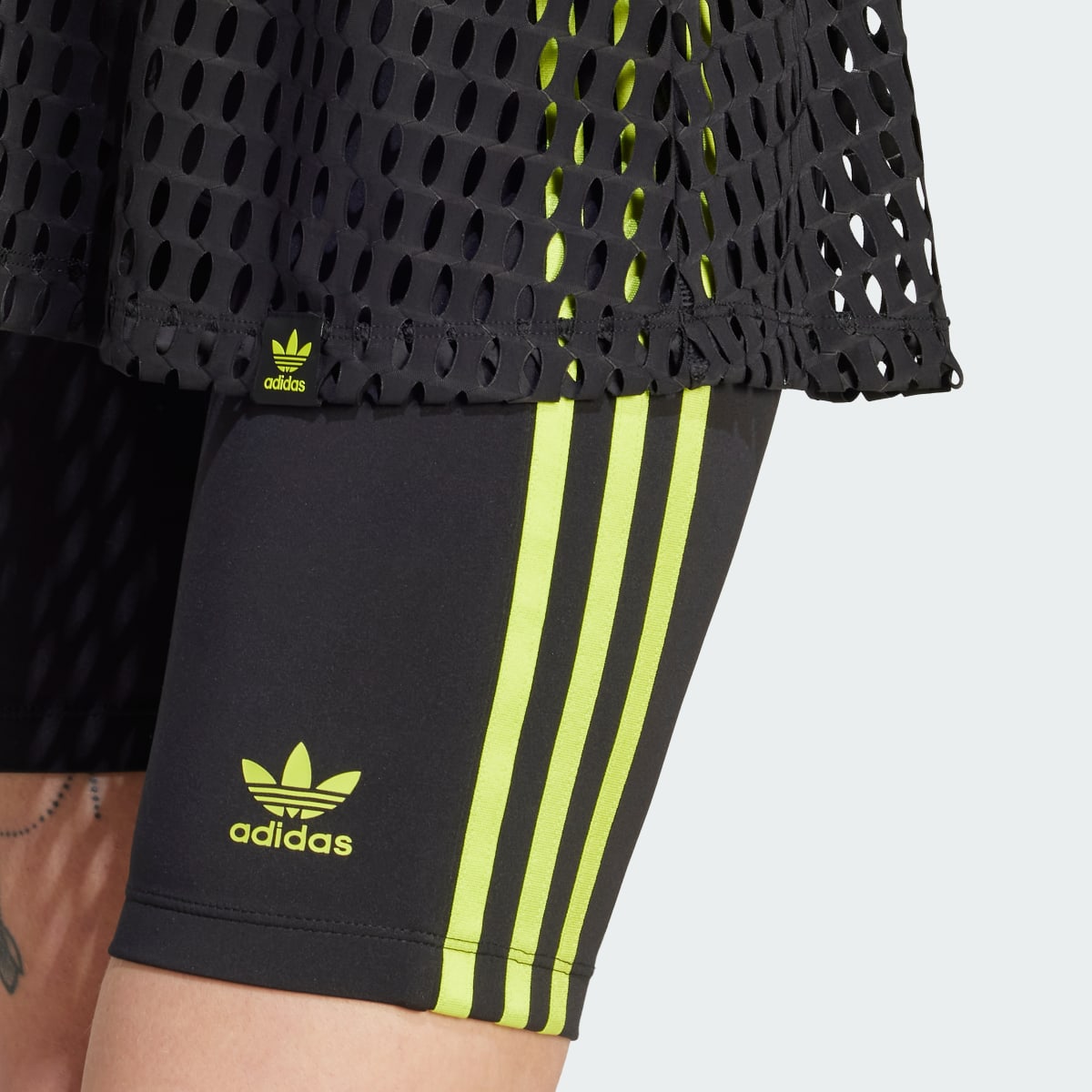 Adidas Short Leggings. 5