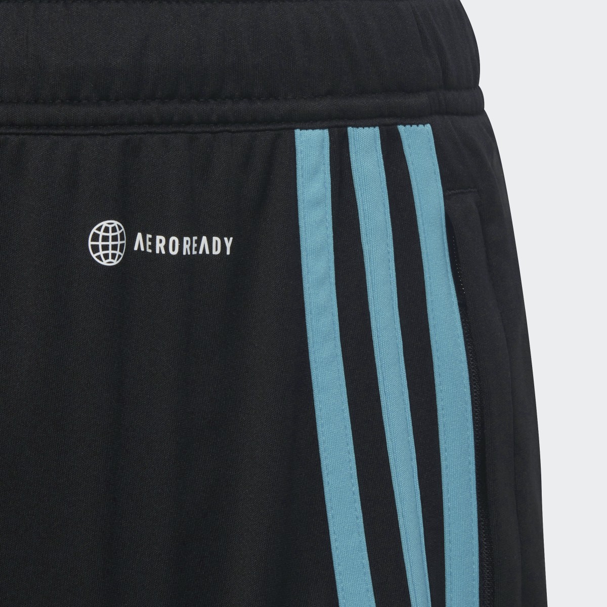 Adidas Shorts de Entrenamiento Tiro 23 Club. 5