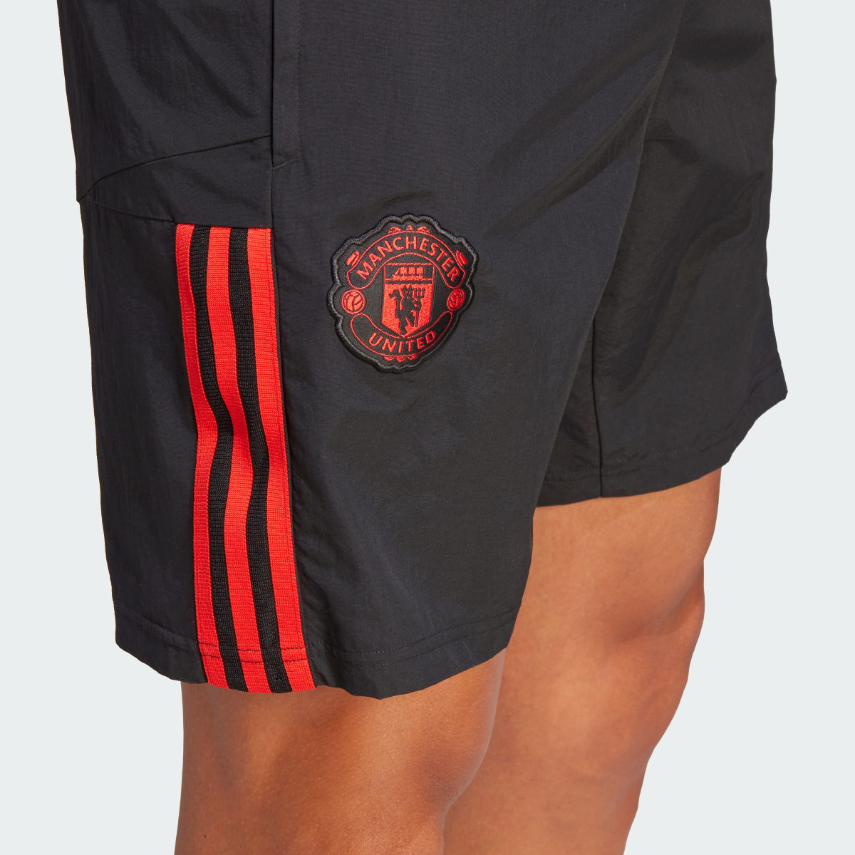 Adidas Manchester United Tiro 23 Downtime Shorts. 5