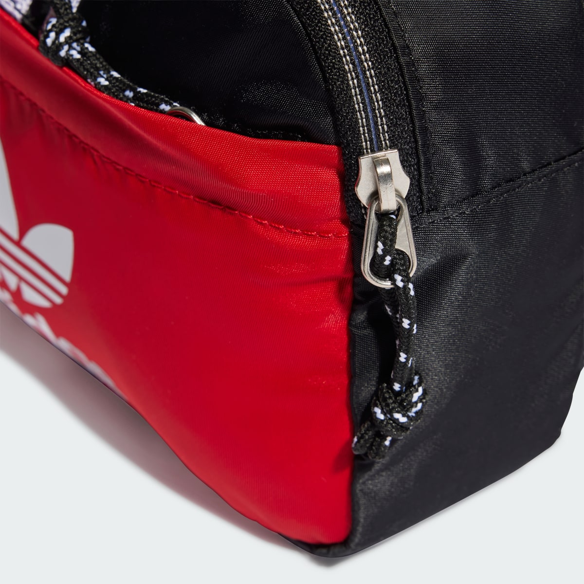 Adidas Adicolor Archive Waist Bag. 7