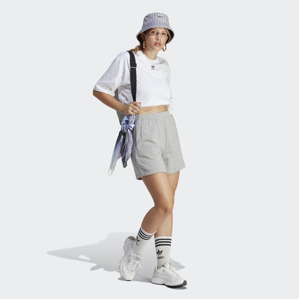 Adidas Adicolor Essentials French Terry Shorts. 4