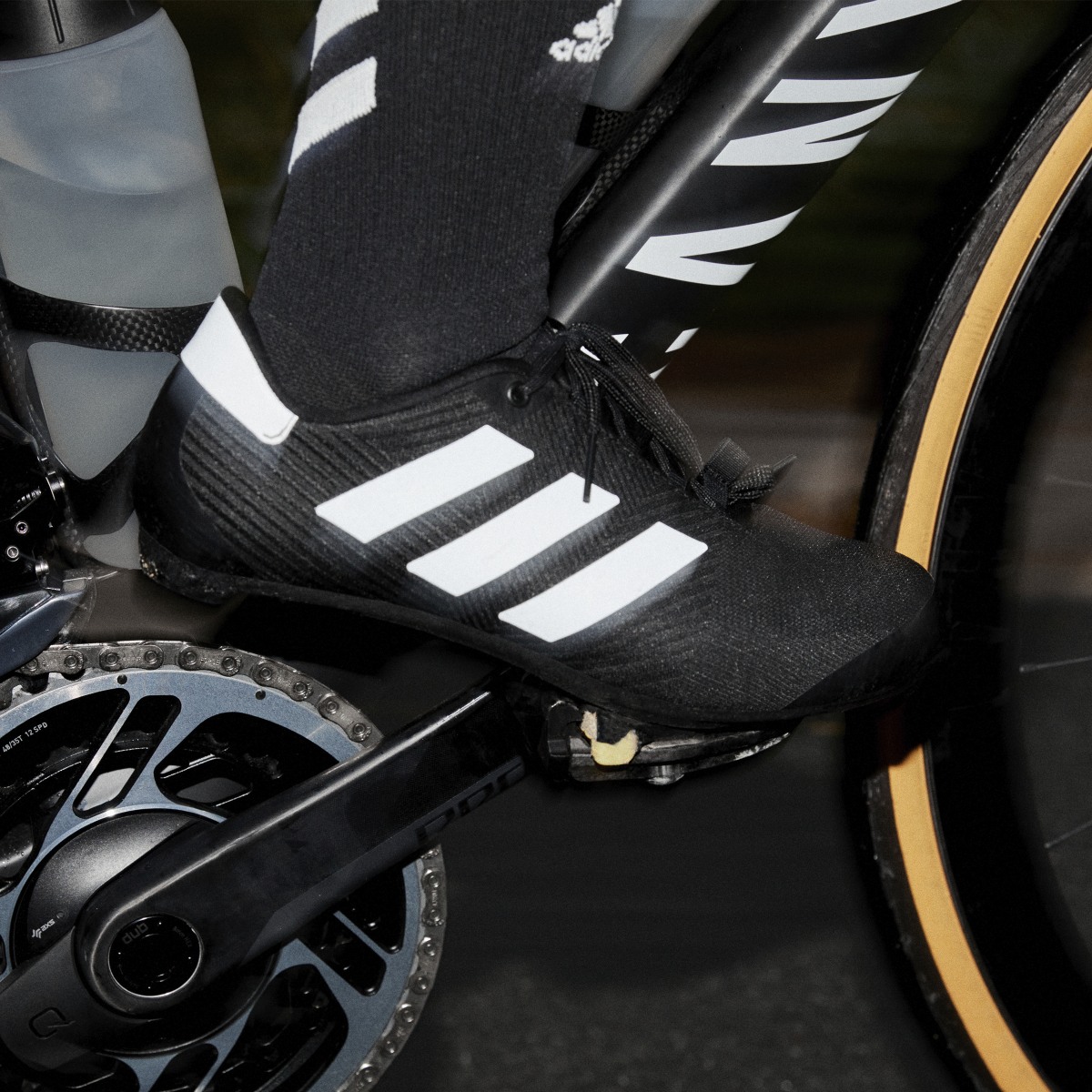 Adidas Chaussure de cyclisme The Road. 4