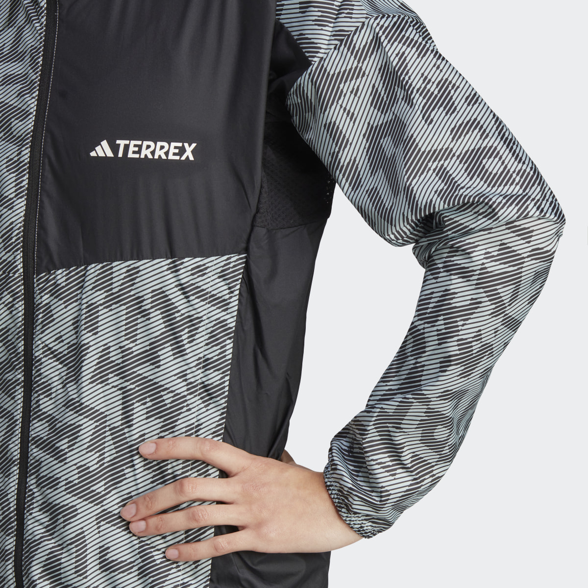 Adidas Terrex Trail Running Wind Jacket. 6