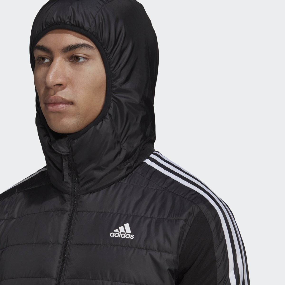 Adidas Casaco Hibrido com Capuz e Isolamento Essentials. 7