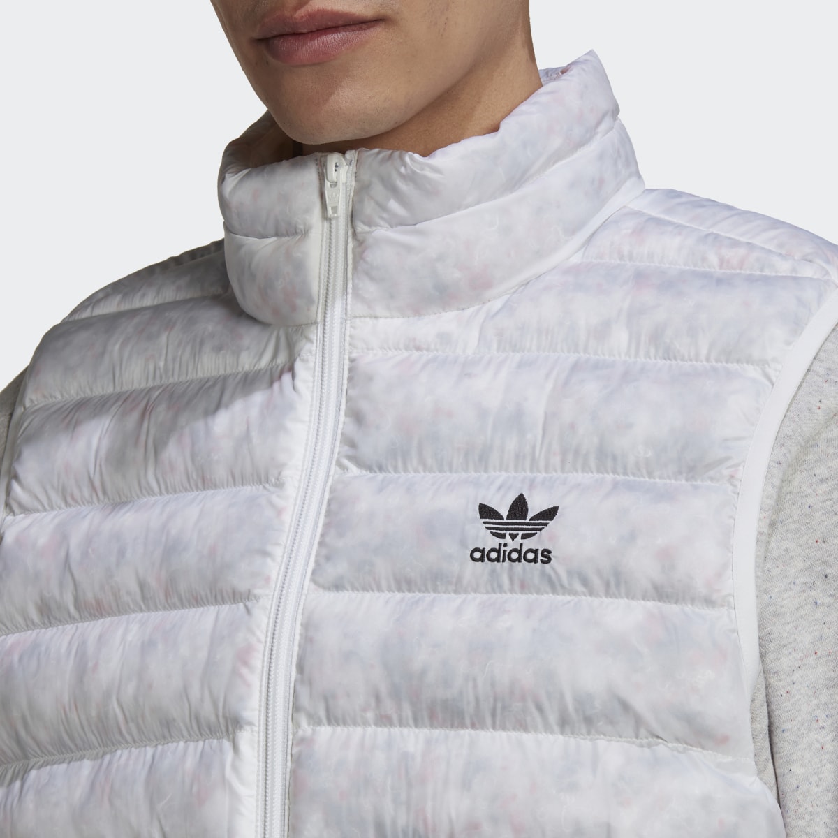 Adidas Chaleco Essentials+ Made with Nature. 9