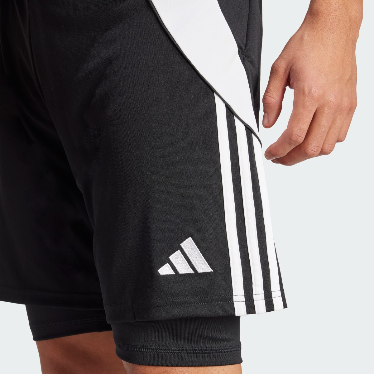 Adidas Tiro 24 Training 2-in-1 Shorts. 7