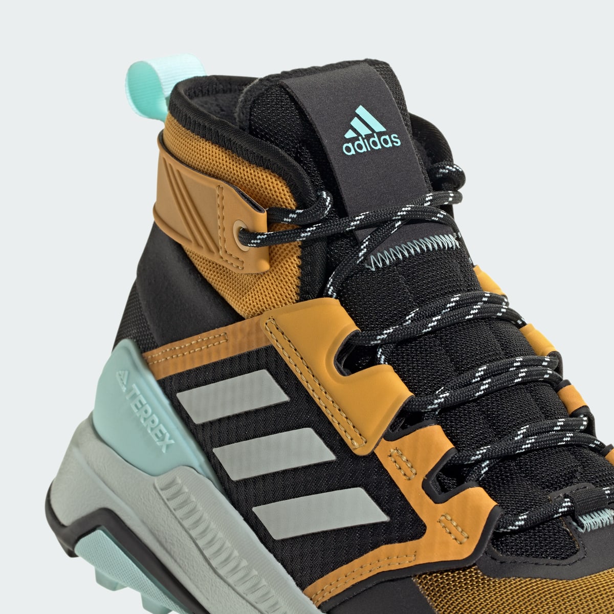 Adidas Buty Terrex Trailmaker Mid COLD.RDY Hiking. 9