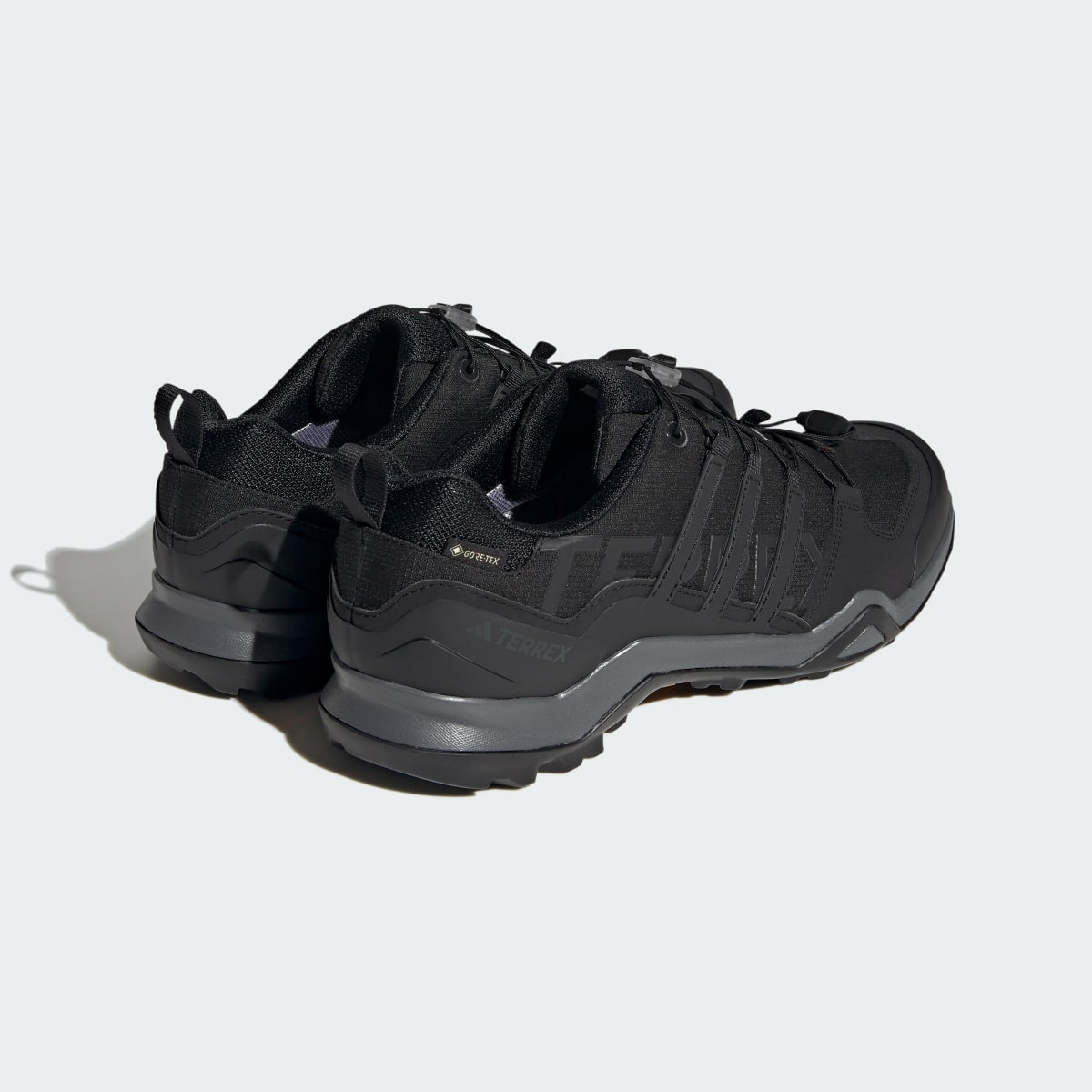 Adidas Chaussure de randonnée Terrex Swift R2 GORE-TEX. 10