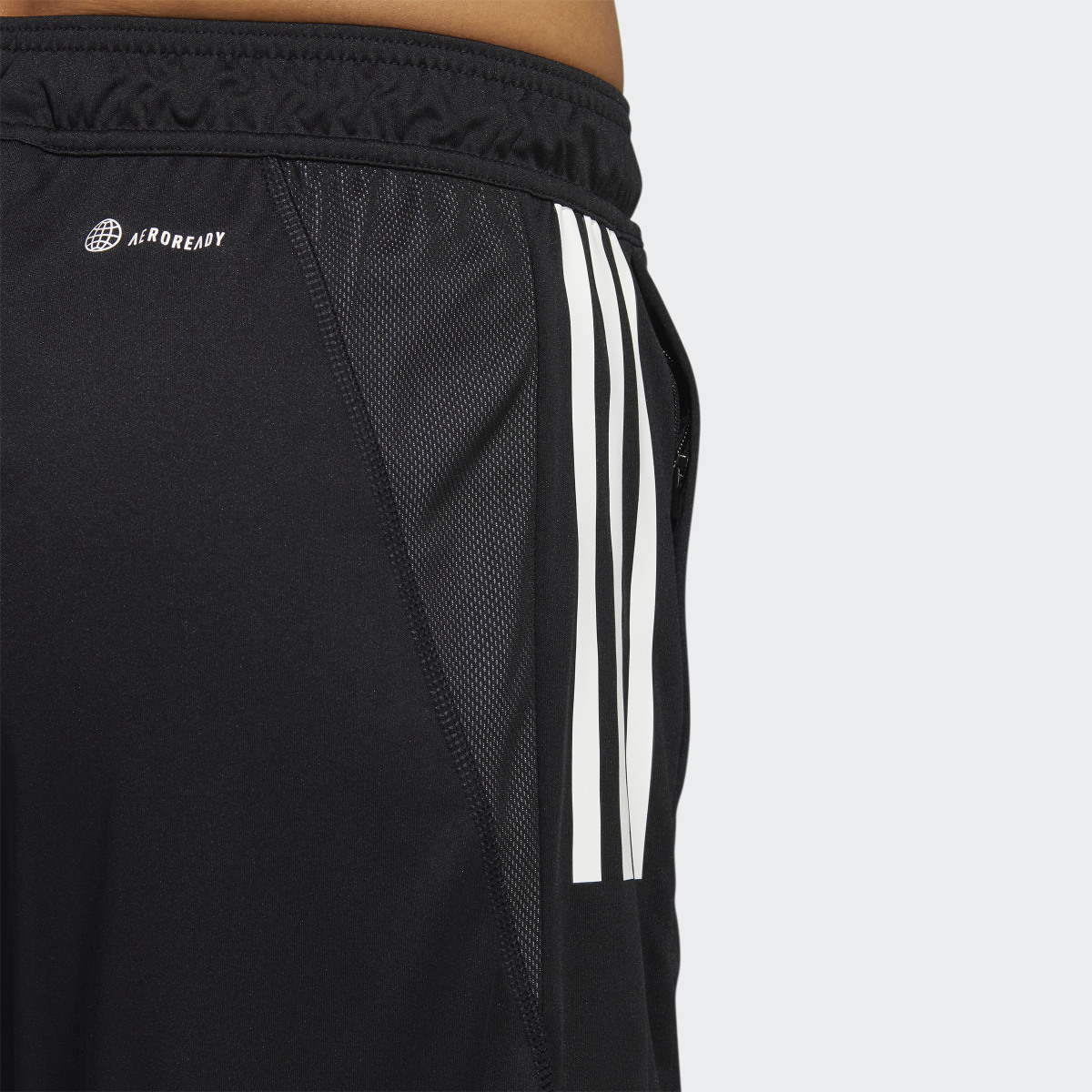 Adidas Tiro 23 Competition Trainingsshorts. 6