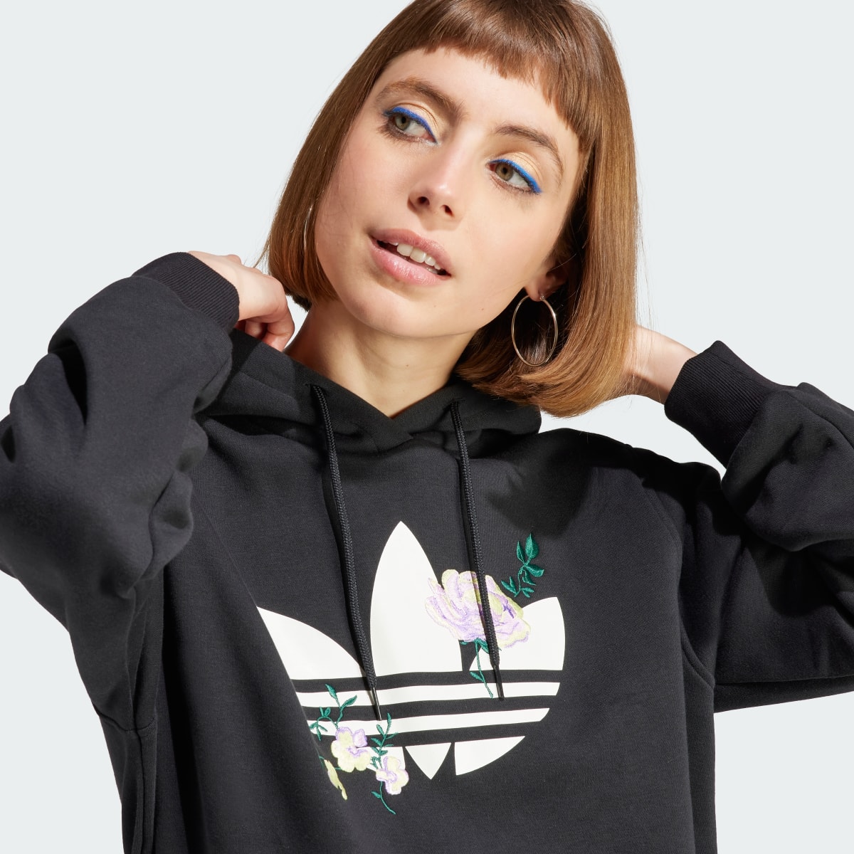 Adidas Veste à capuche brodée florale. 7