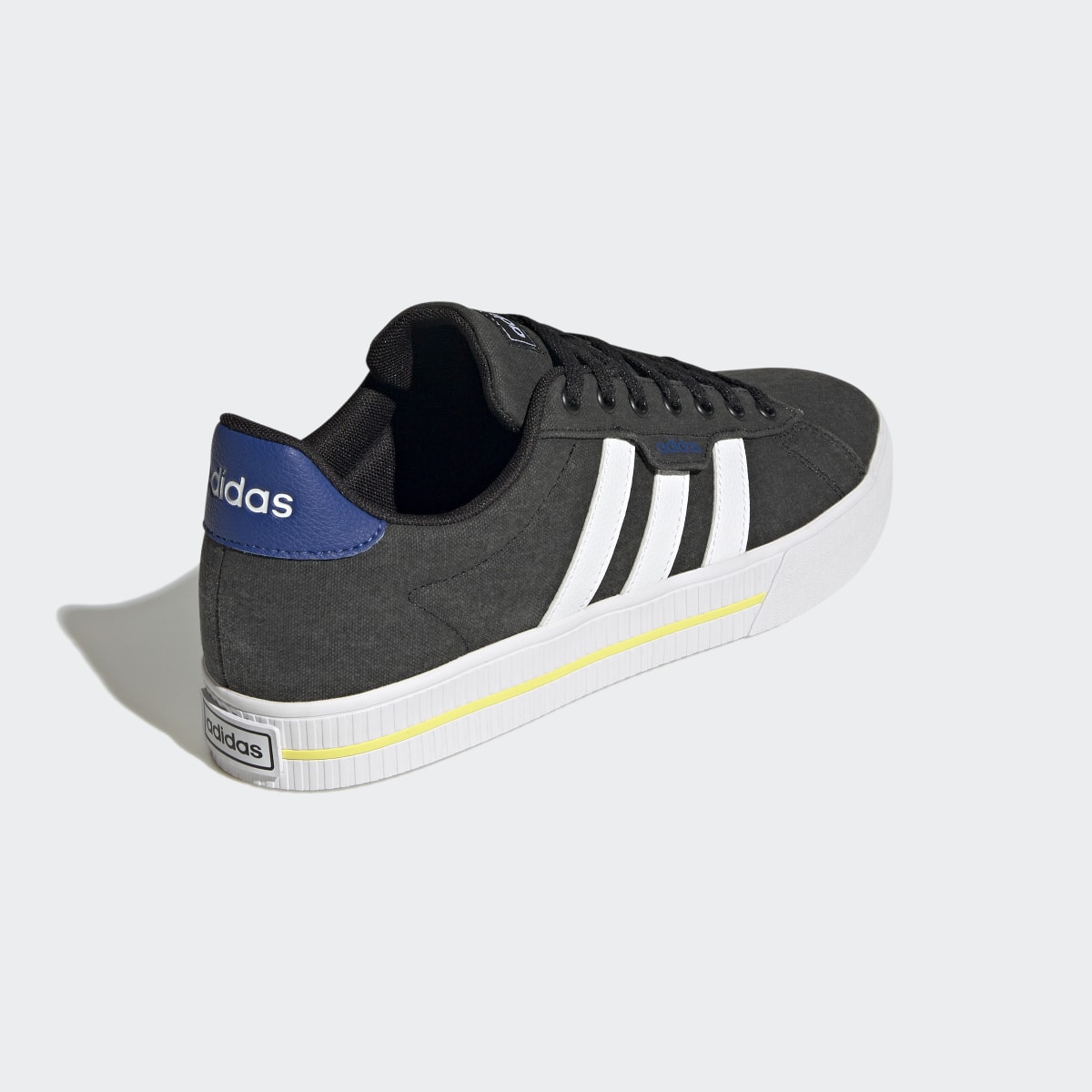 Adidas Tenis Daily 3.0. 6