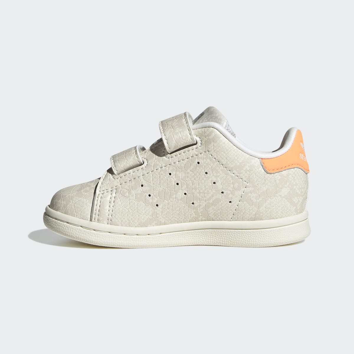 Adidas Stan Smith Shoes. 7