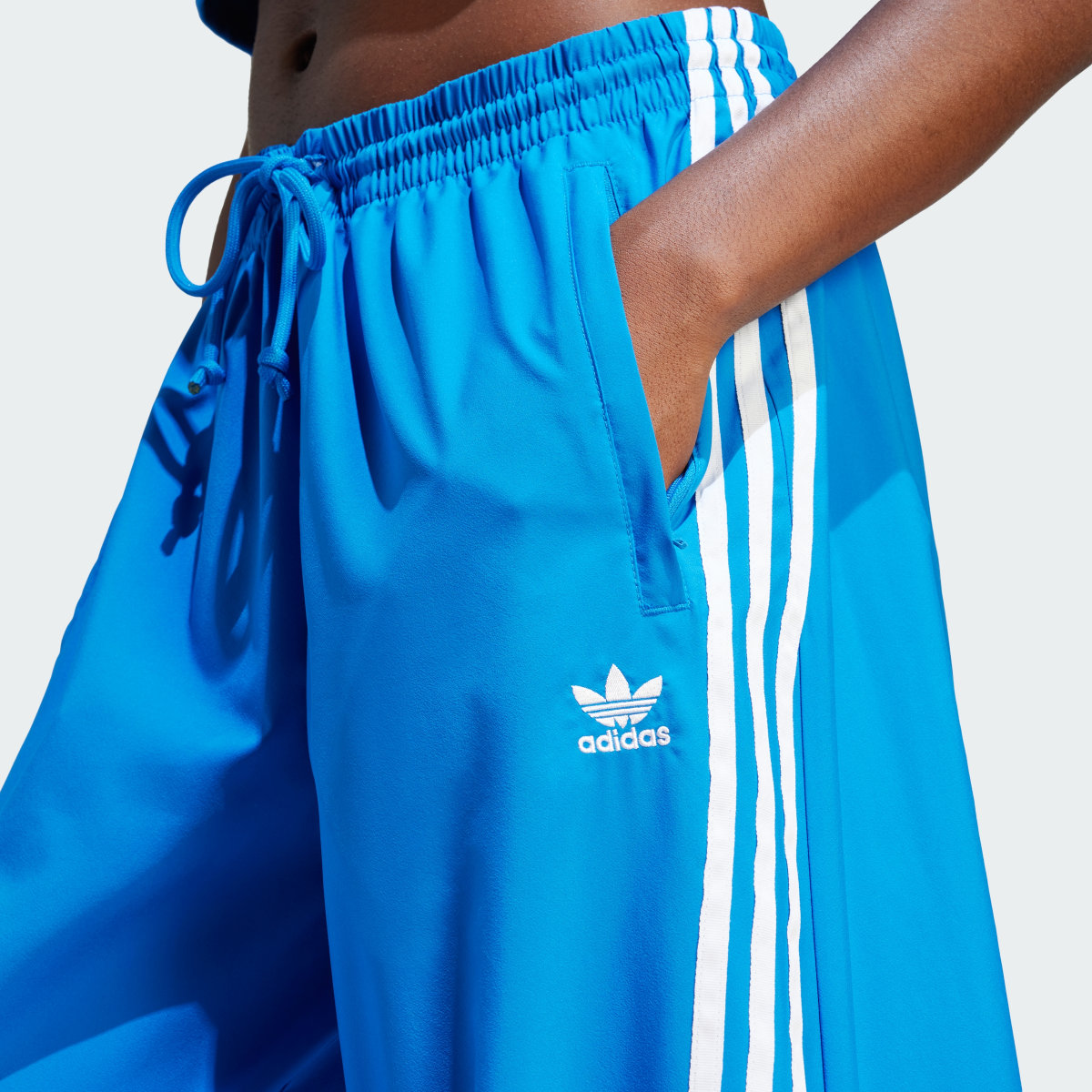 Adidas Track pants adilenium Oversized. 5