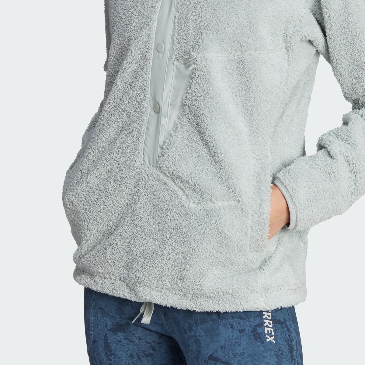 Adidas Terrex XPLORIC High-Pile-Fleece Sweatshirt. 7