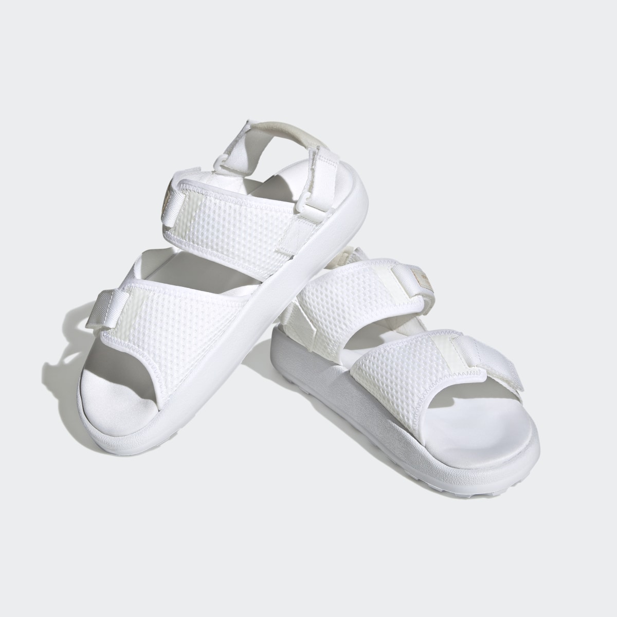 Adidas adilette Adventure Sandale. 5