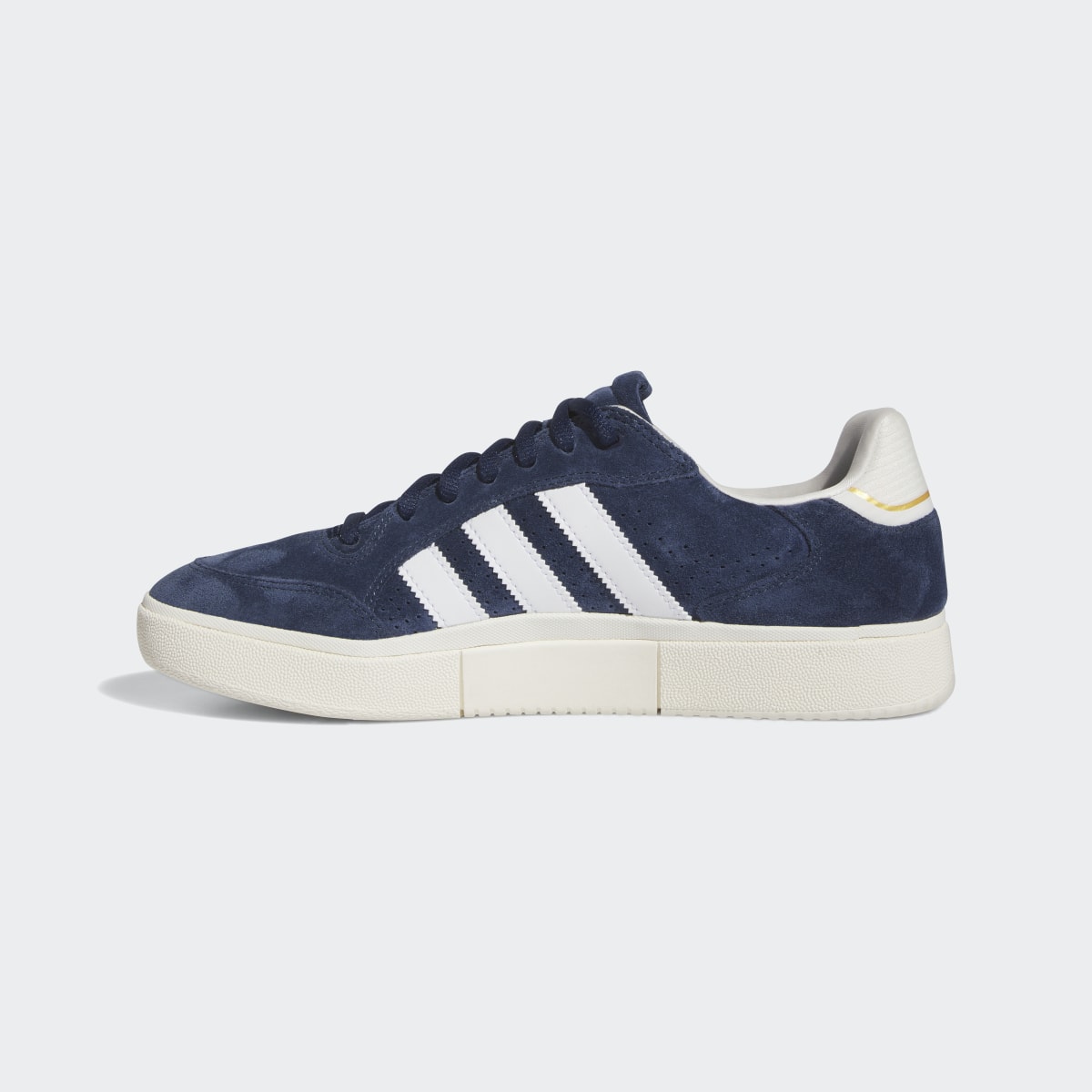 Adidas TYSHAWN LOW. 7