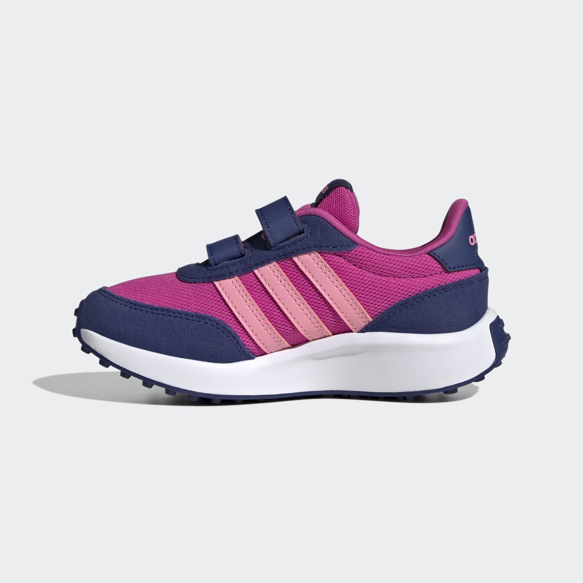 Adidas Run 70s Shoes. 7