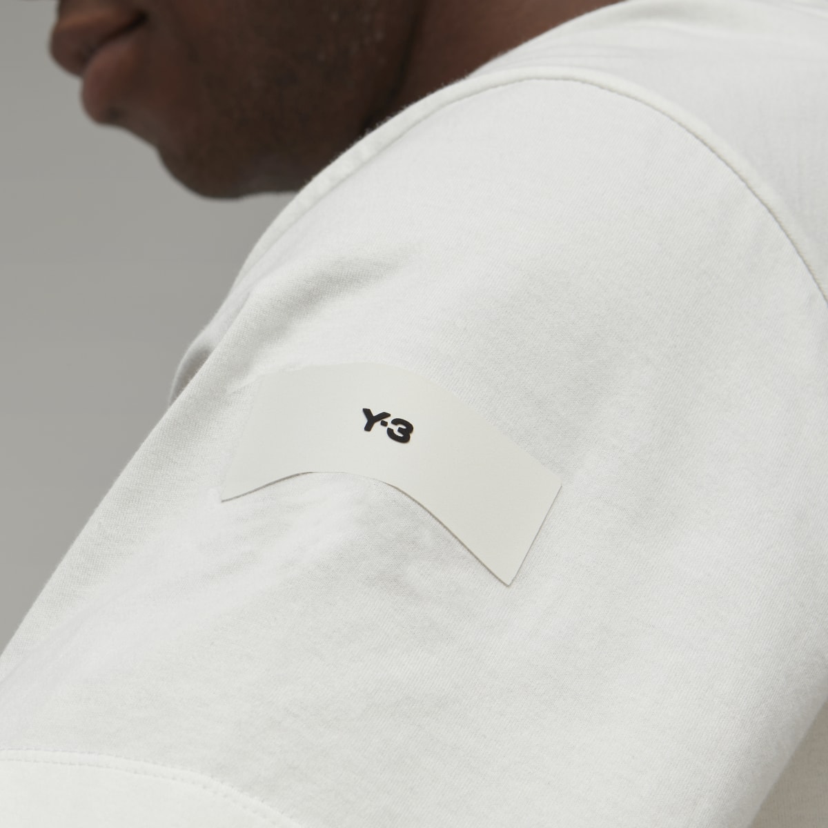 Adidas Y-3 Relaxed T-Shirt. 6