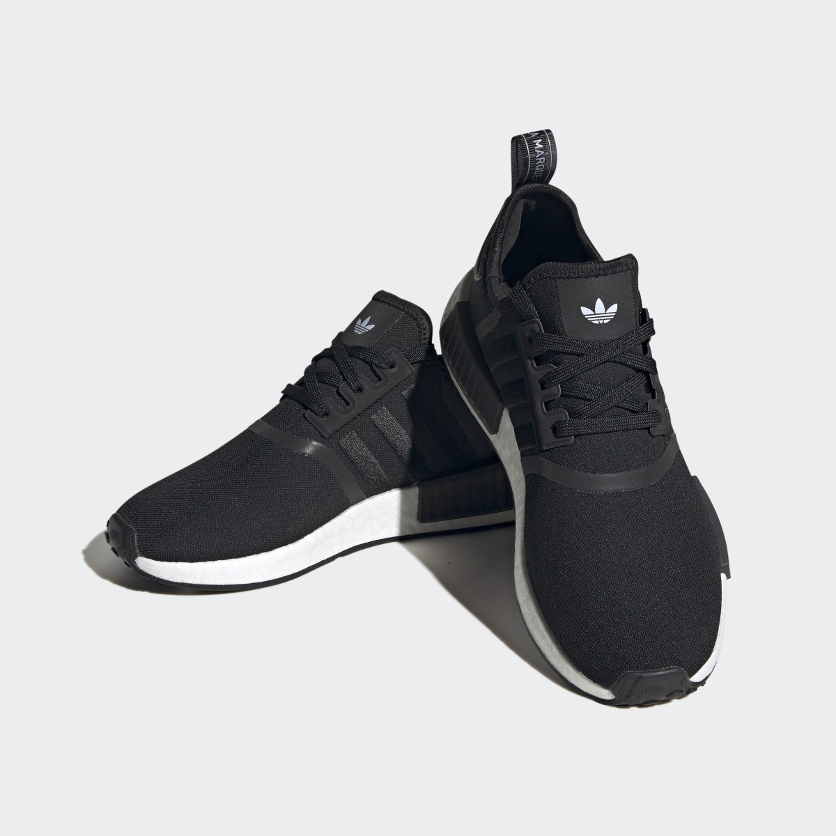 Adidas Sapatilhas NMD_R1. 11