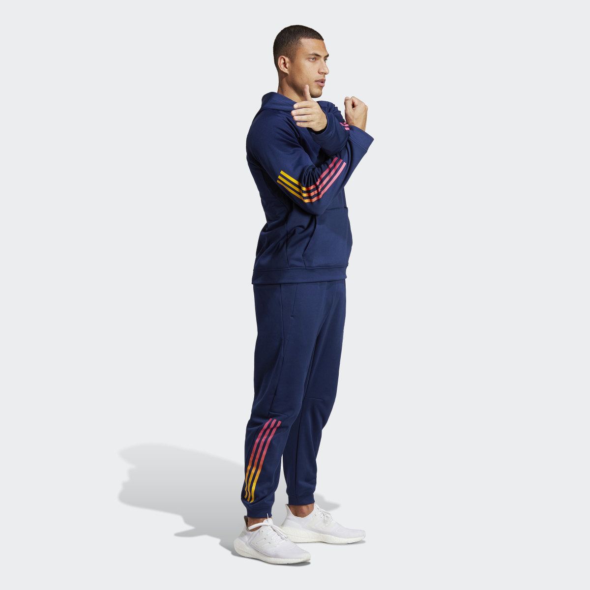 Adidas Sweat-shirt à capuche Train Icons 3-Stripes Training. 4
