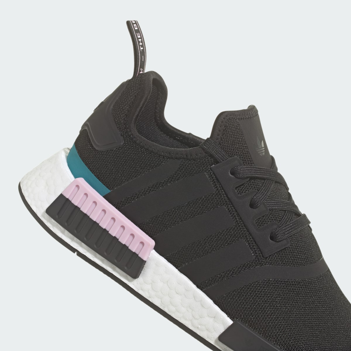 Adidas Tenis NMD_R1. 9