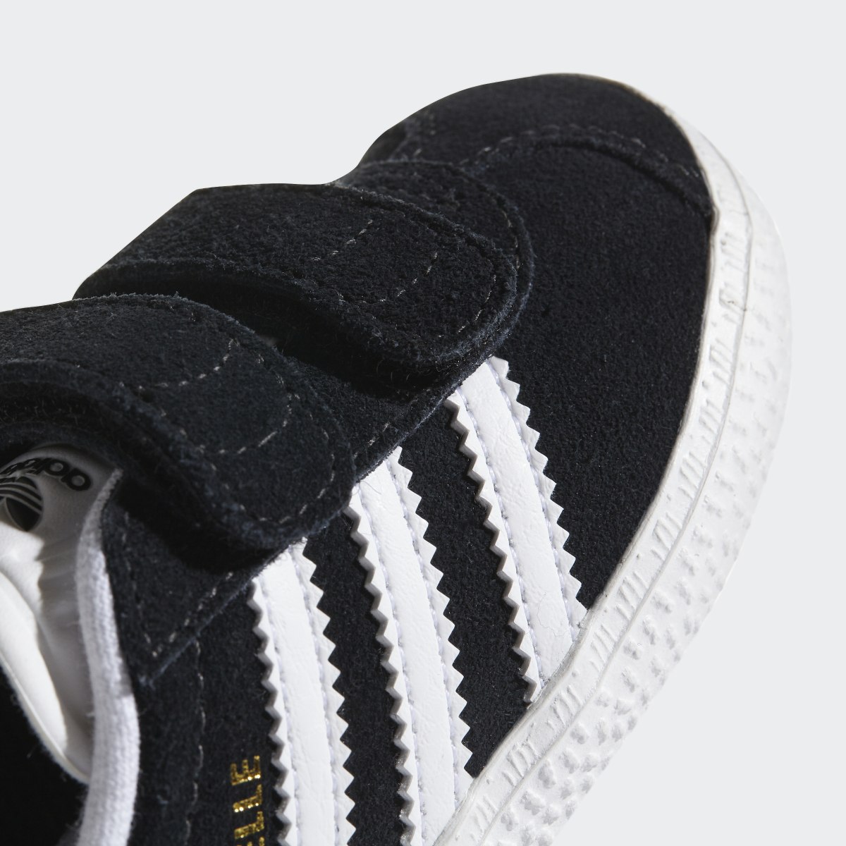 Adidas Chaussure Gazelle. 11