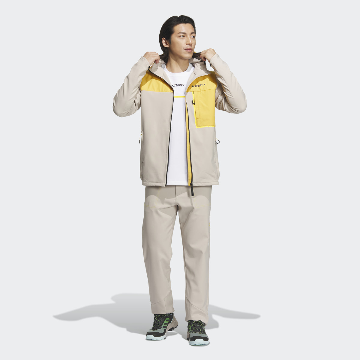 Adidas National Geographic Soft Shell Jacket. 6