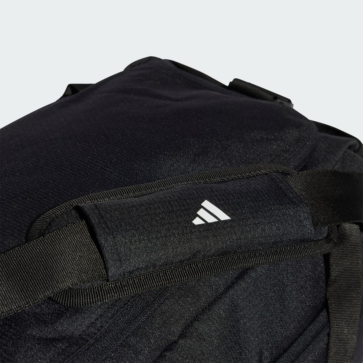 Adidas Essentials 3-Stripes Duffel Bag Small. 7
