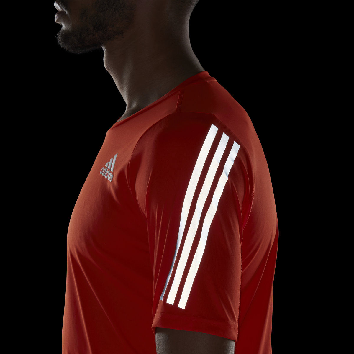 Adidas Playera Run Icon. 8