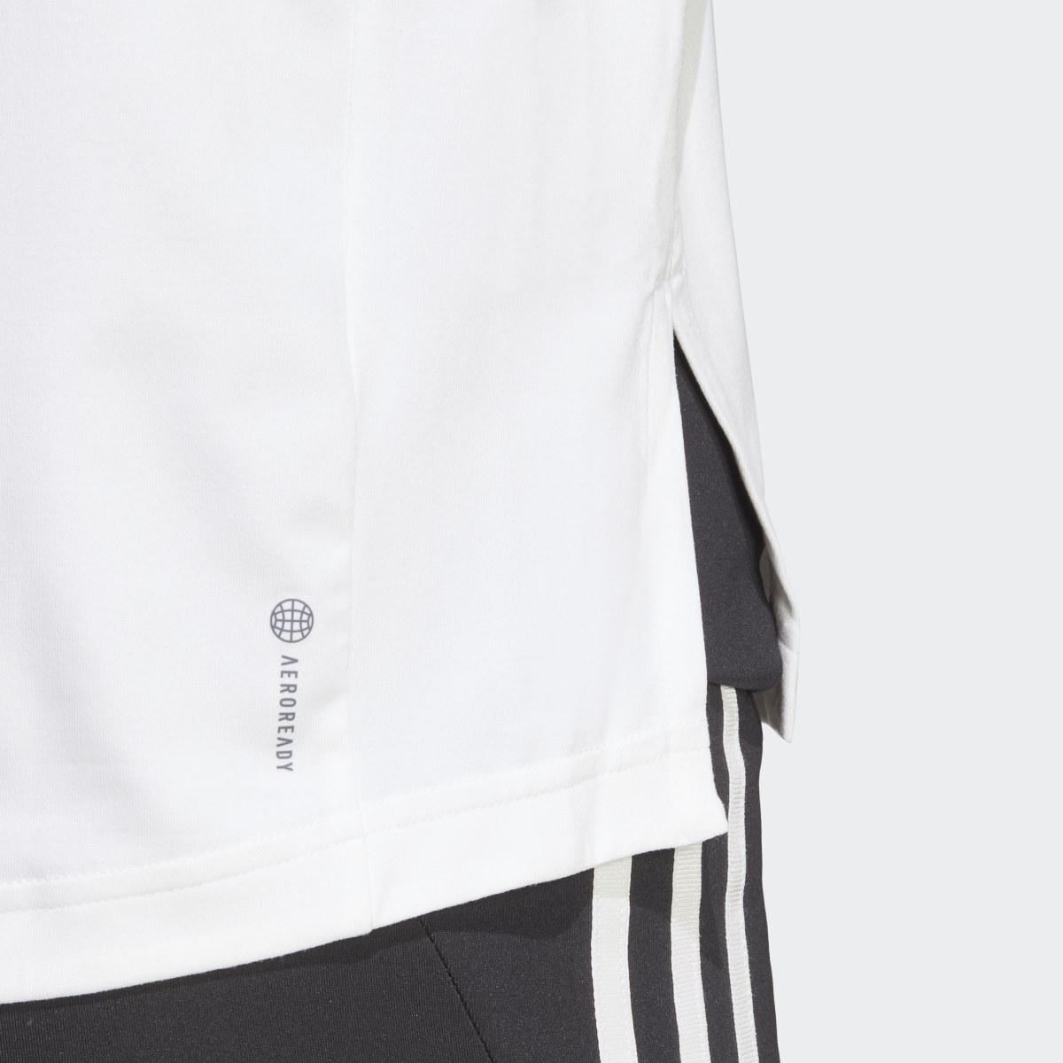 Adidas T-shirt Versatile. 7