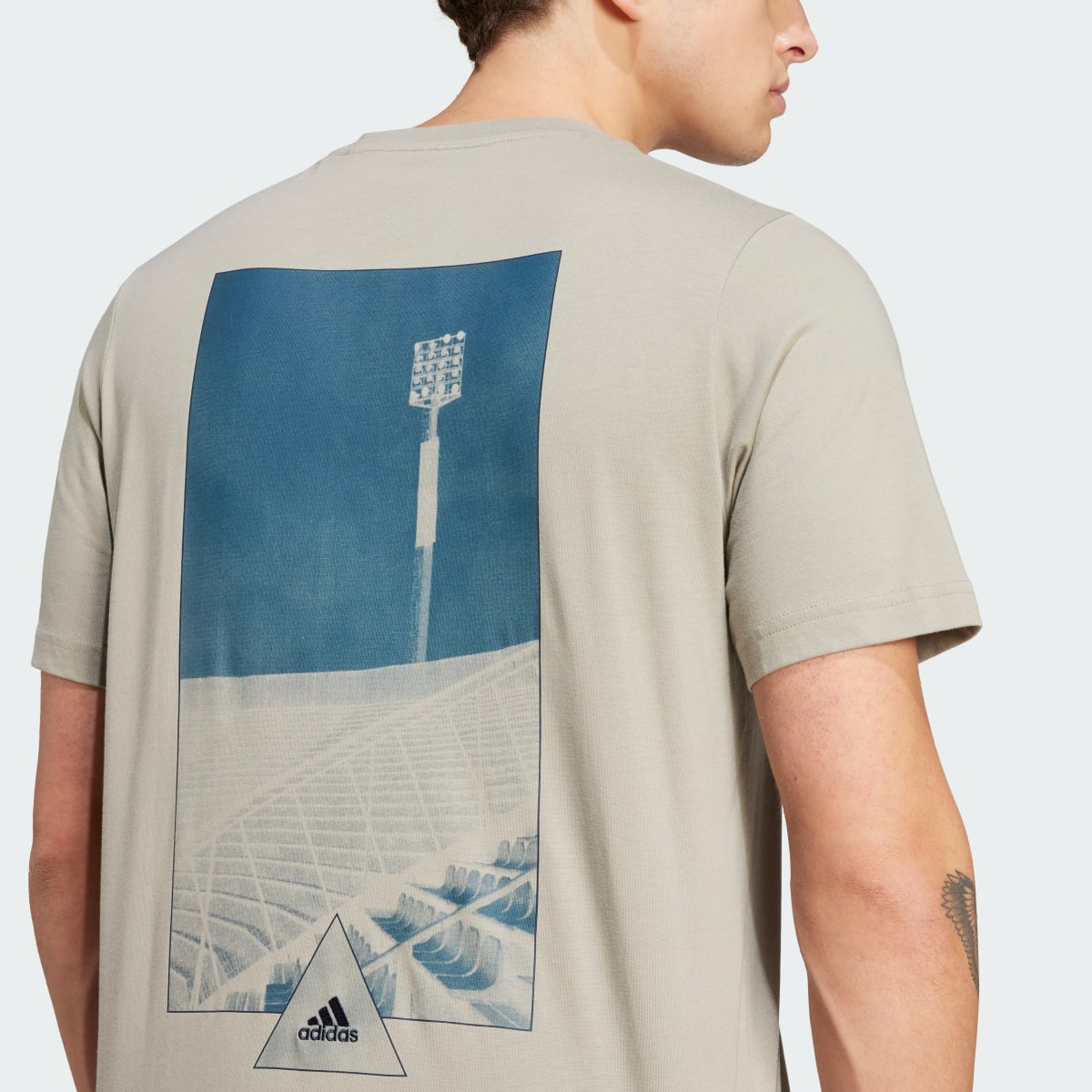 Adidas Camiseta House of Tiro Graphic. 6